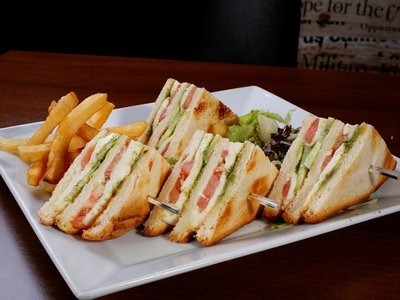 Serres Delivery Masiseto Club Sandwich Τυριών