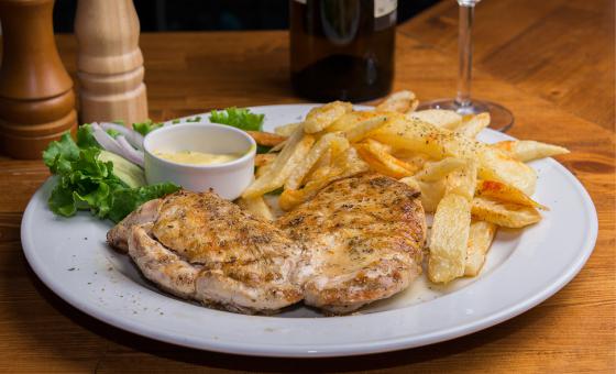 Serres Delivery Ντομάτα Σπιτικό Φαγητό Μπούτι κοτόπουλο στη σχάρα